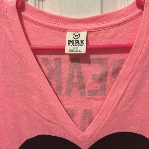Small Victorias Secret PINK shirt - Picture 5 of 5